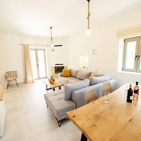 빌라 Castillo Thio *